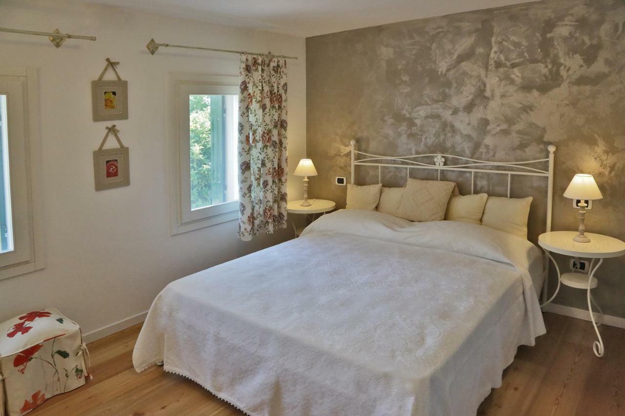 La Fonte Bed & Breakfast Fontanafredda Eksteriør bilde