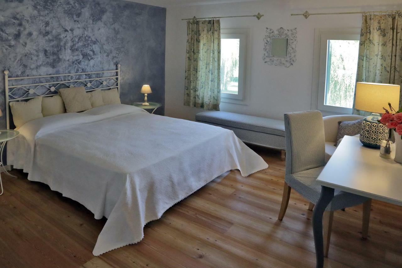 La Fonte Bed & Breakfast Fontanafredda Eksteriør bilde